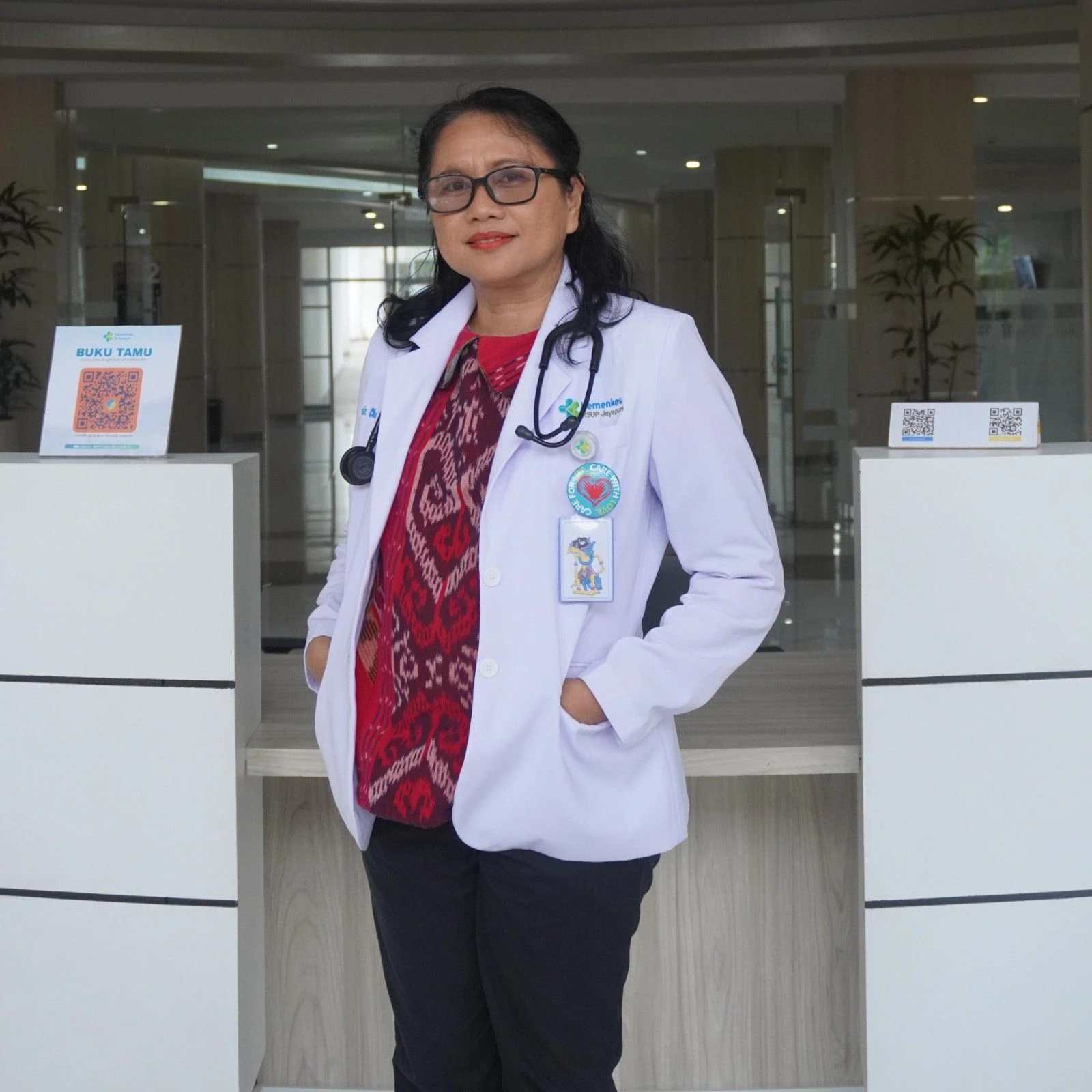 dr. Helena Pakiding, SpP, MKes, FAPSR, FISR